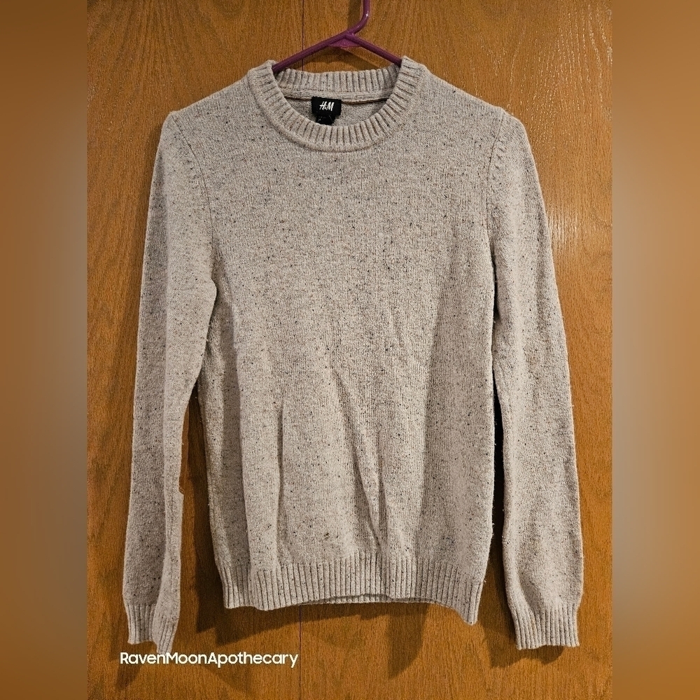 H & M Sweater
